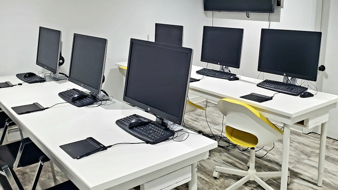 Strive classroom with computers